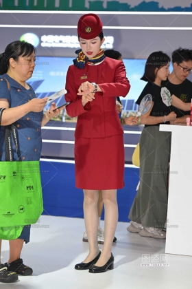 26521-13-123√国航空姐-我认得她鼻子有一颗痣