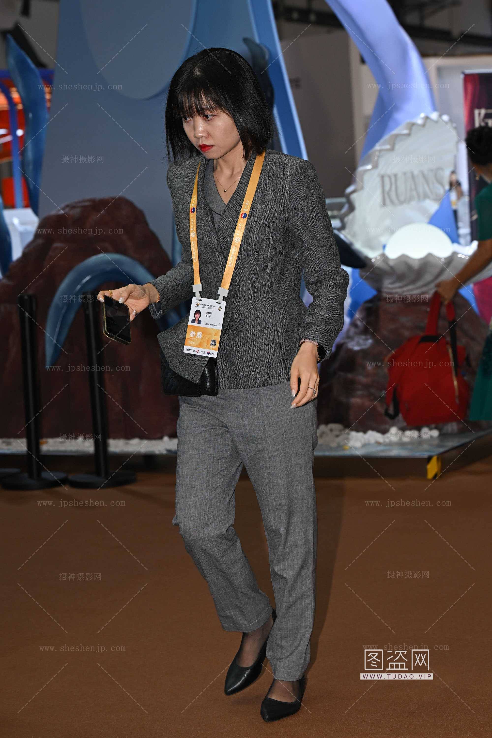 123012c3p67dv2d3d673jz.jpg