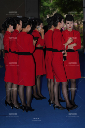 25空姐展会-火辣的川航漂亮的妹子黑丝闪亮