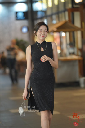 编码2689黑色紧身包臀裙短美腿凉高