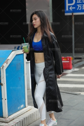 【红石模拍作品】白色紧身瑜伽裤美女【套图+视频】