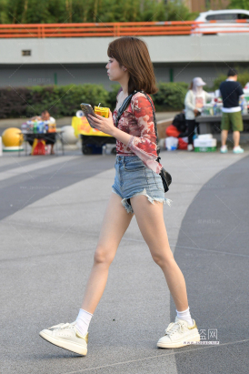 24616-21=56√夏日热裤穿搭，春光，凉快