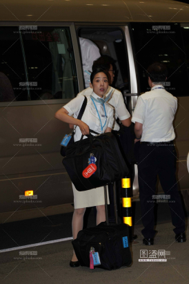 25稀有-酒店偶遇大韩航空独特的后系带高跟鞋猛追机场开闪