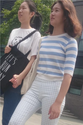 跟拍超级大肉臀美女姐妹逛街 [4.20 GB]