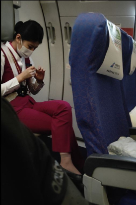 南航空乘机上短丝