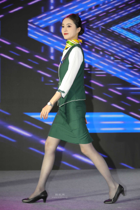 长相甜美空姐62P