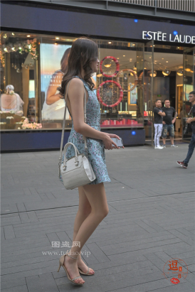 编码2519短裙美腿凉高美脚美背