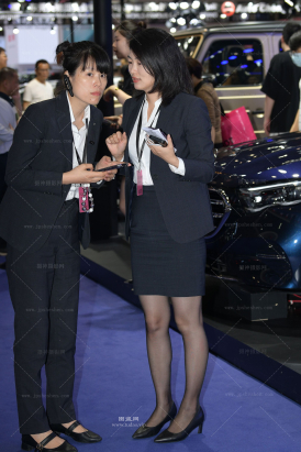 2468-38=41√黑丝职员～