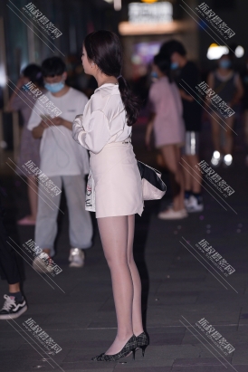 【J4318】搭讪可爱微胖丝袜女孩