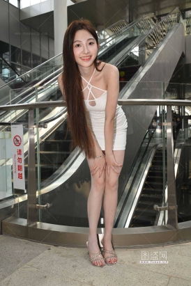 小雨滴224√新起之秀-美腿美足-人气十足【套图➕4k