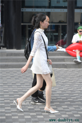 素颜美腿-编码0951【图】