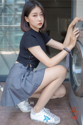 编码0278灰色短裙肉丝美脚