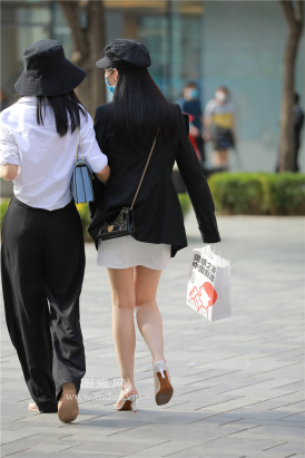 编码1326美腿凉高