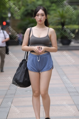 【M1067】容易动情的女孩