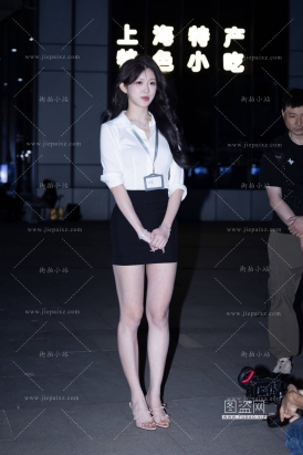 好身材包臀裙白衬衫美腿 小饼干