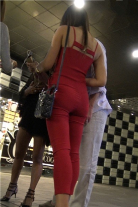 4k-性感红衣红裤红高跟极品美少妇 [1.84 GB]