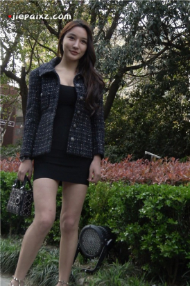 超短裙美腿高跟街拍美女、性感 [612 MB/MP4]