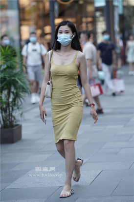 编码1815紧身包臀裙