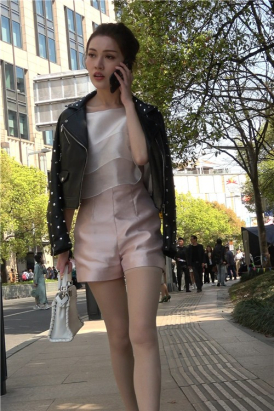 4K - 街拍肉丝凉高女子 [1.05 GB/MP4]