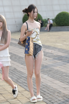 23623-2=145性感热裤小仙女，完美的身材【套图➕视频】