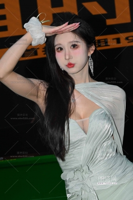 婕妤150√万万没想到她如此丰满的啊～好迷人啊-绝美足
